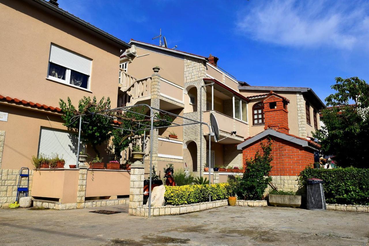 Zoro Apartments Palit 外观 照片