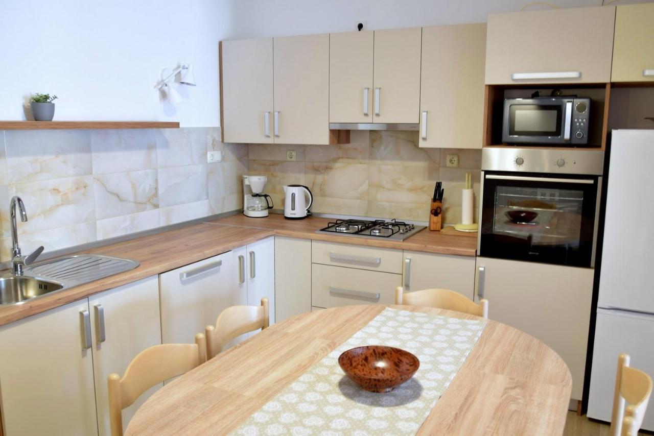 Zoro Apartments Palit 外观 照片