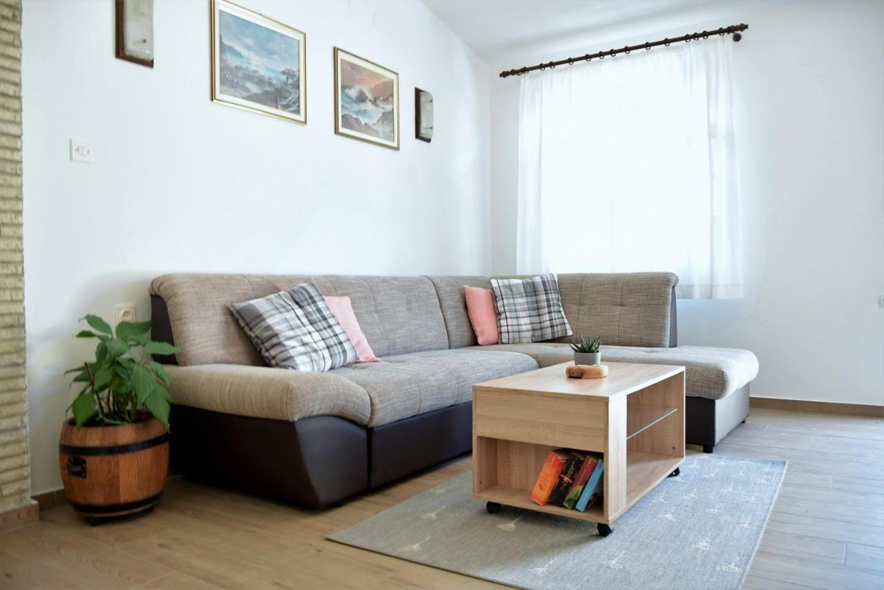 Zoro Apartments Palit 外观 照片